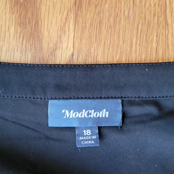 ModCloth Plus Size Floral Black Maxi Dress Red Print Size 18 - Picture 5 of 5